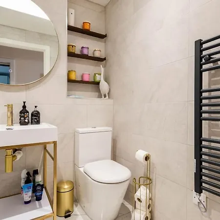 Beautiful & Cosy Harbourside - Free Parking * Bristol