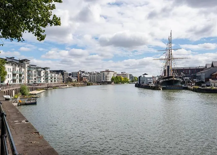 Beautiful & Cosy Harbourside - Free Parking * Бристоль